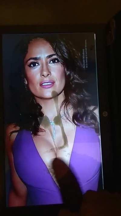 Thick load on salma mommy milkers