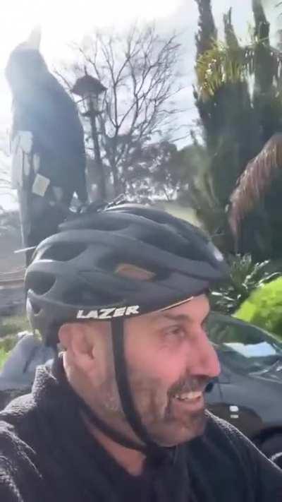 This blokes unexpectedly awesome magpie call