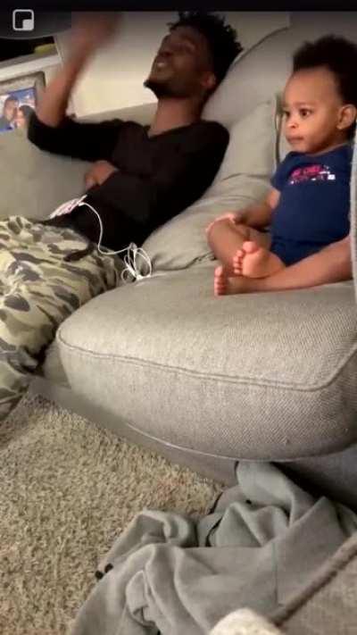 This baby having full conversation with daddy