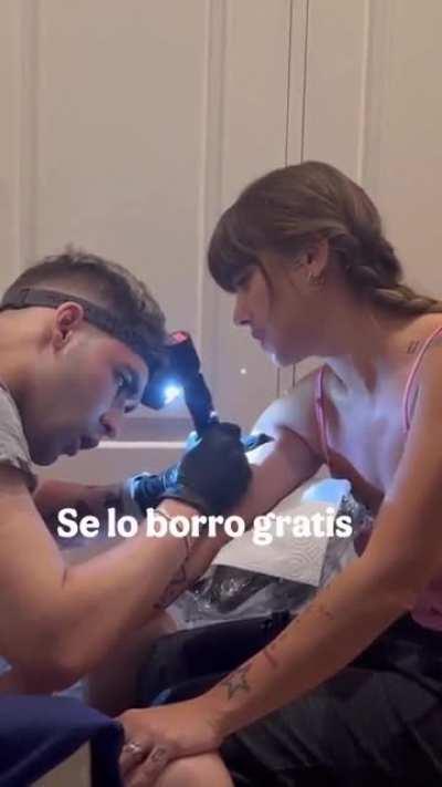 El tatuador Cubano que no hace tatuajes del Che Guevara.