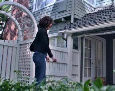 Birthday Booty: Lizzy Caplan in Fatal Attraction [S1E5-2023]