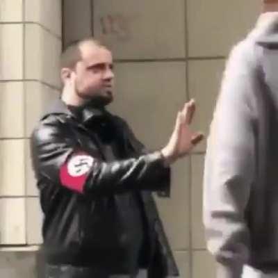 Boom👊🏽👊🏽