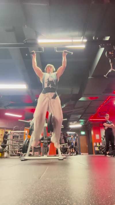 Weighted pull ups - 35kg