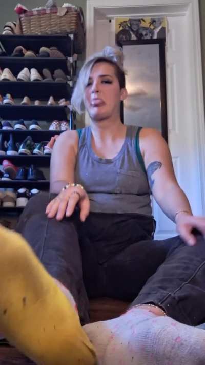 Sweaty Waitress Feets (size 10)