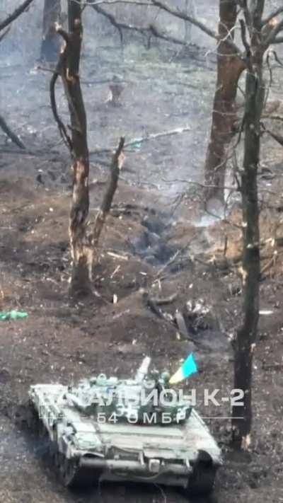 Ukrainian tank annihilated russian trench close range.