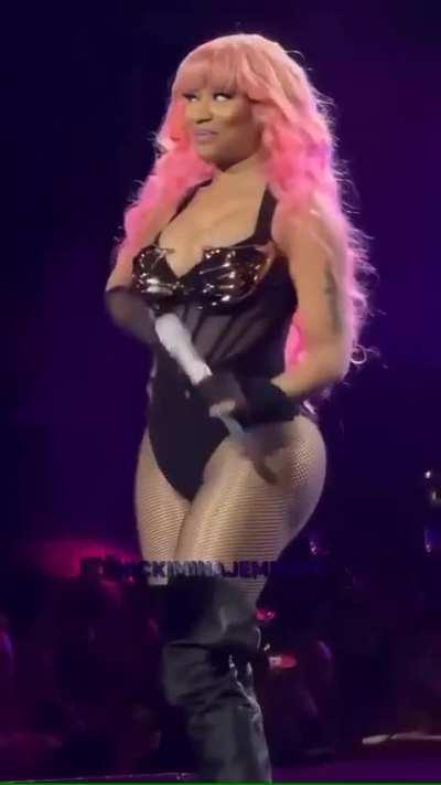 Nicki just wants to be your favorite 