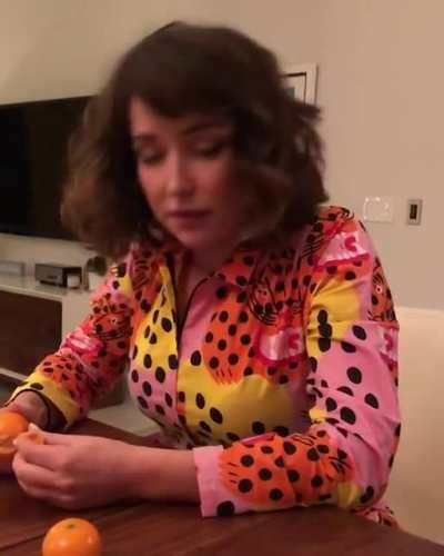 Milana in her joke suit telling a terrible joke 😂