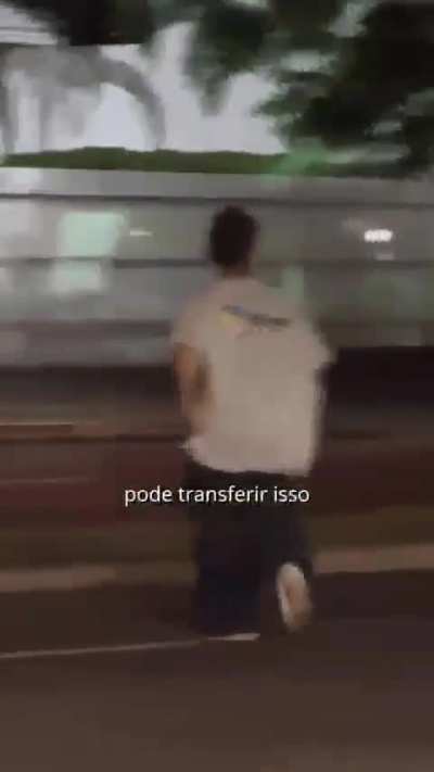 é meme mas acontece mt