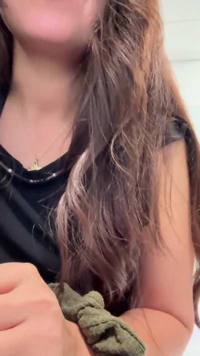 Another day at work to smell my stinky pedsocks 🥵