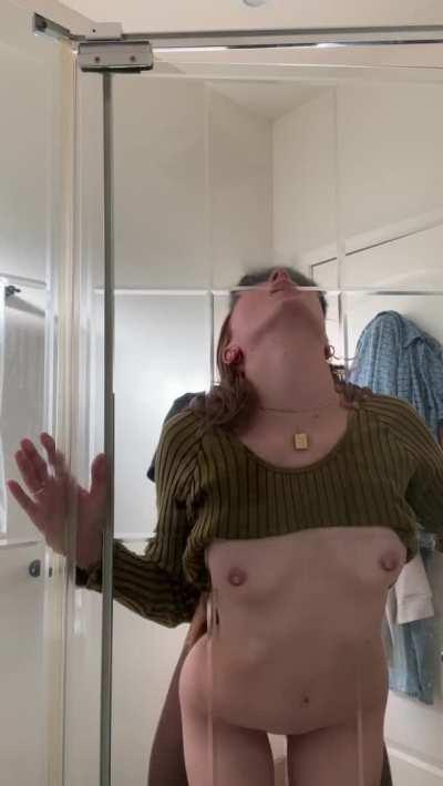 Quickie in the bathroom