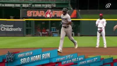 [Highlight] [Highlight] Jorge Soler in disbelief that he blooped a homerun