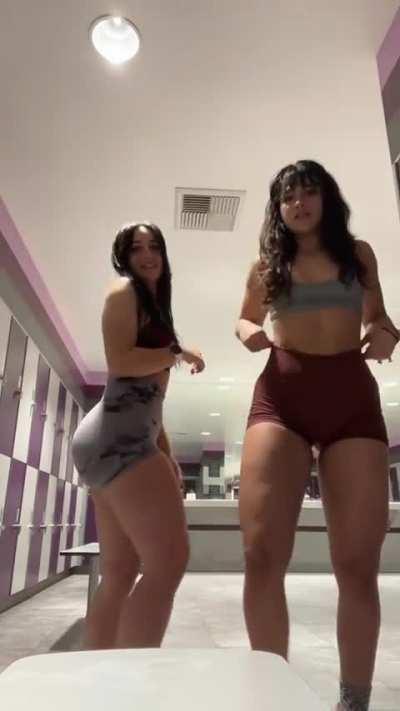 Danielle Alon & Florencia Boitano (@_daniellebaby_ & @florenciaboitano_181)