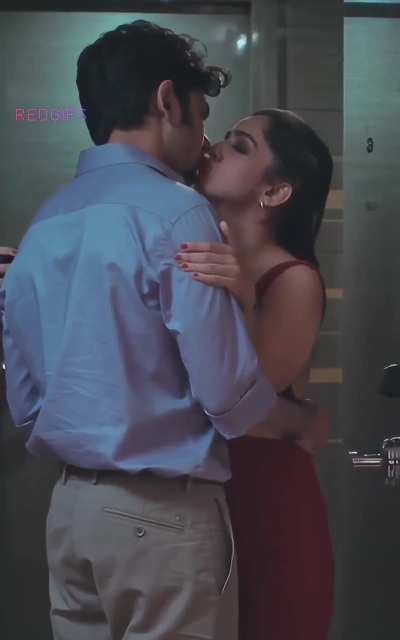 Ahsaas channa kiss