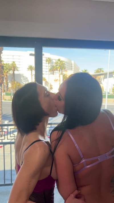 Girls kiss