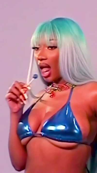 Meg&rsquo;s top 2 and she&rsquo;s not 2