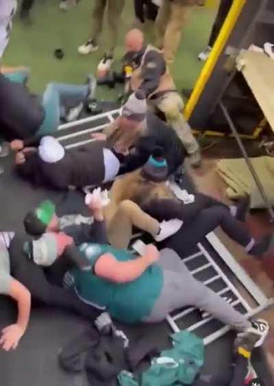 Eagles fans already trying to injure their QB1 for the playoffs