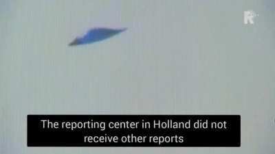 UFO filmed near Rotterdam NL (Maassluis) from an apartment building.