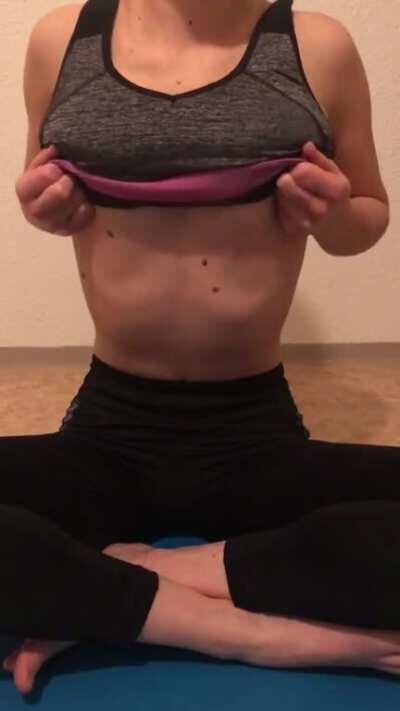 First titty drop. Am I doing this right? [F]