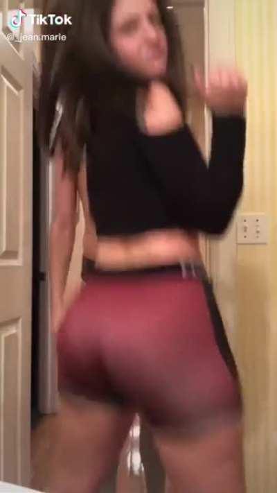 Any one got her nudes?