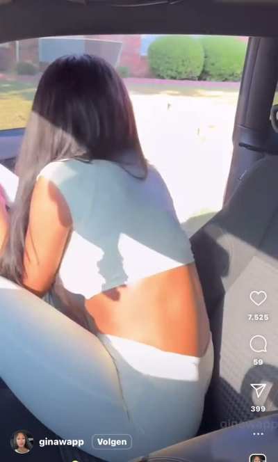 She look just like Kaylab (king Von sister ) and she got videos of fucking