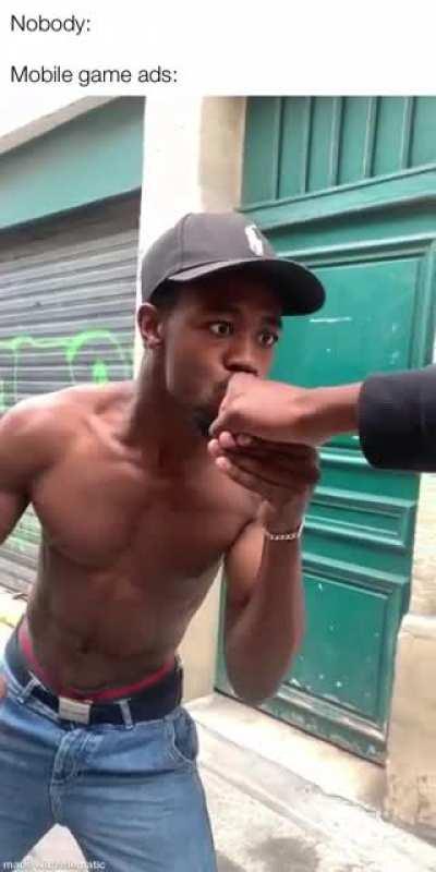 Mobile game ads be like