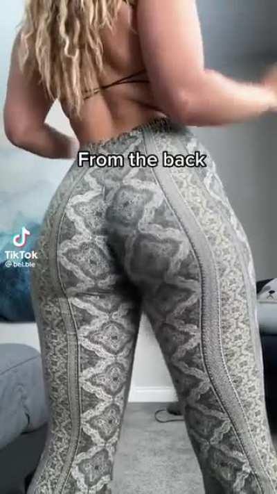 Soft & Jiggly No.598 😅😍🍑