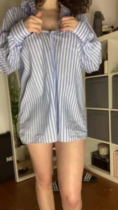 The only way to hide my big tits is to wear a loose top like this one😏