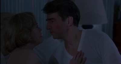 Beverly Sutphin (Kathleen Turner) - Serial Mom 1994