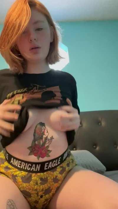 Nerdy, horny, redheaded. Could I be your gf? 🖤