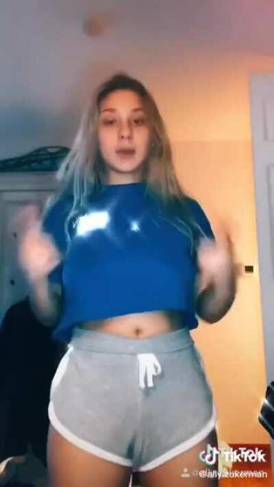 Another slow-mo for y’all horn dogs 🤪