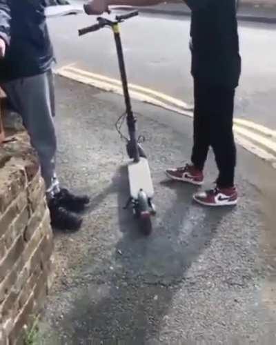 Trapo (MP) boring Kadar (MP) *Credits to @westldn_drill*