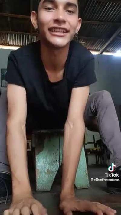 Otra vez por qué no lo alcanzaste a ver jajaja.