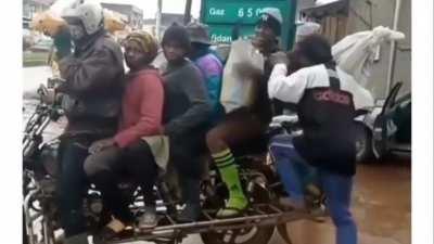 Интересно а как на поворотах...