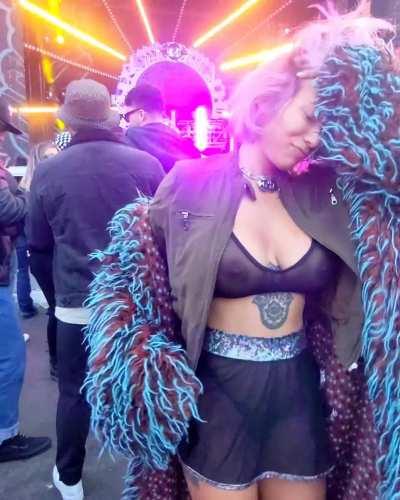 I wonder how many people noticed my top was only mesh?