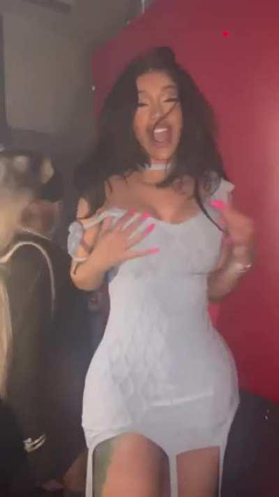 Cardi B 