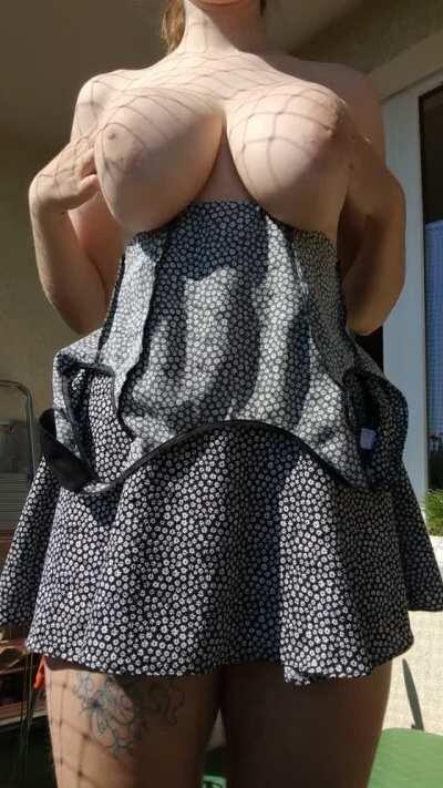 Revealing some curves :) OC