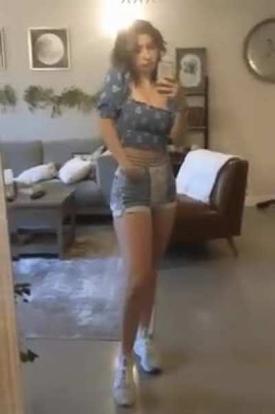 Crop Top and Booty Shorts 🔥🔥
