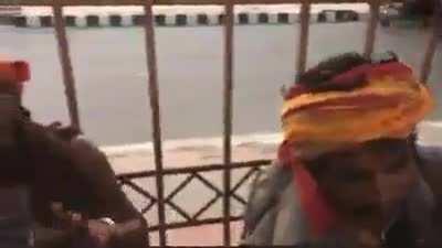 ‘786’ tattoo on their arm and carrying some Urdu book and calling themselves sadhu. This has become a common trait to malign Hindu Sadhus.