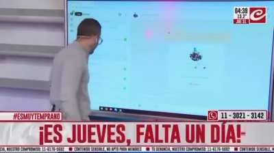 Crónica, otra vez Crónica y siempre Crónica, y hasta cuándo Crónica, y todo es de Crónica, y es un solo grito en la televisión argentina, siempre es y seguirá siendo Crónica.
