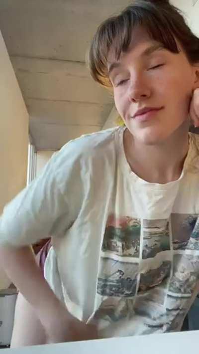 I'm probably too small for you.. just 4'11..