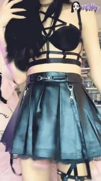 I think my skirt is a little short... think anyone will notice? 👀