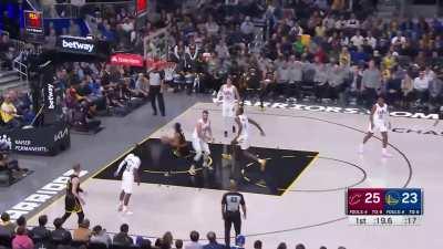 [Highlight] Jordan Poole with the fake and the eurostep