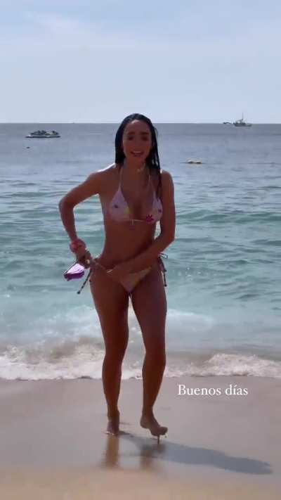 No puedo dejar de sacar leche por ese culazo 