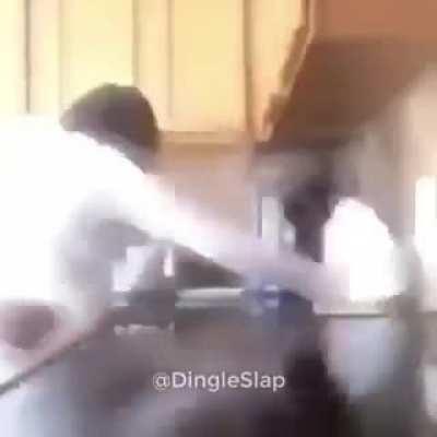 pq vc gosta de anime? EU :