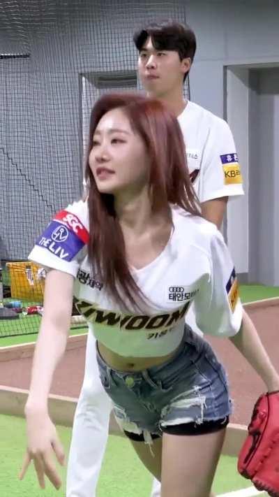 KISS OF LIFE - Julie & Belle 🥵