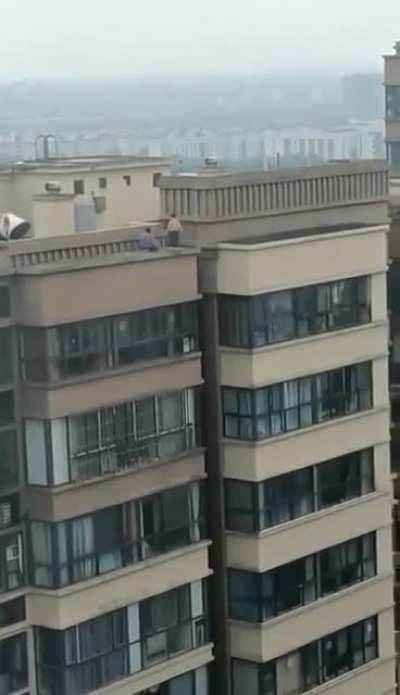 Kids learning parkour 😑