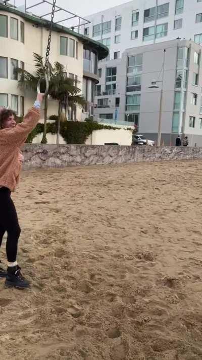 Can anyone name this location?! It’s quite public… and naughty… [F] MILF