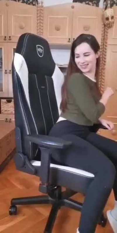 How she looks on the finished chair - Enji Night