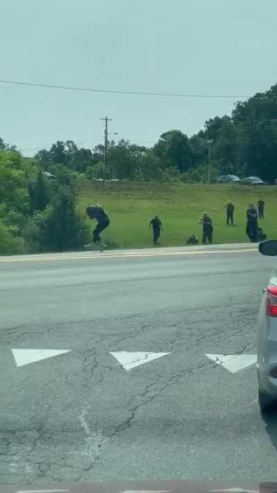 Cops kill insane tweaker in Beckley Wva today