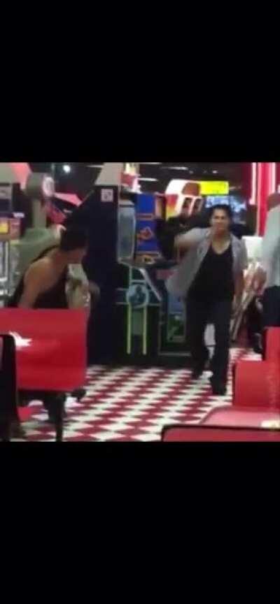 A Street Fighting Ultimate Finishing Move